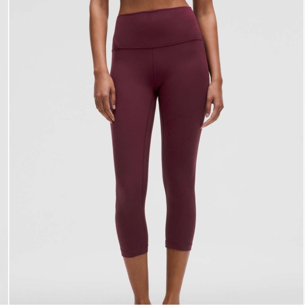 NWOT - Lululemon Align High-Rise Crop 21"
Garnet - Picture 2 of 6